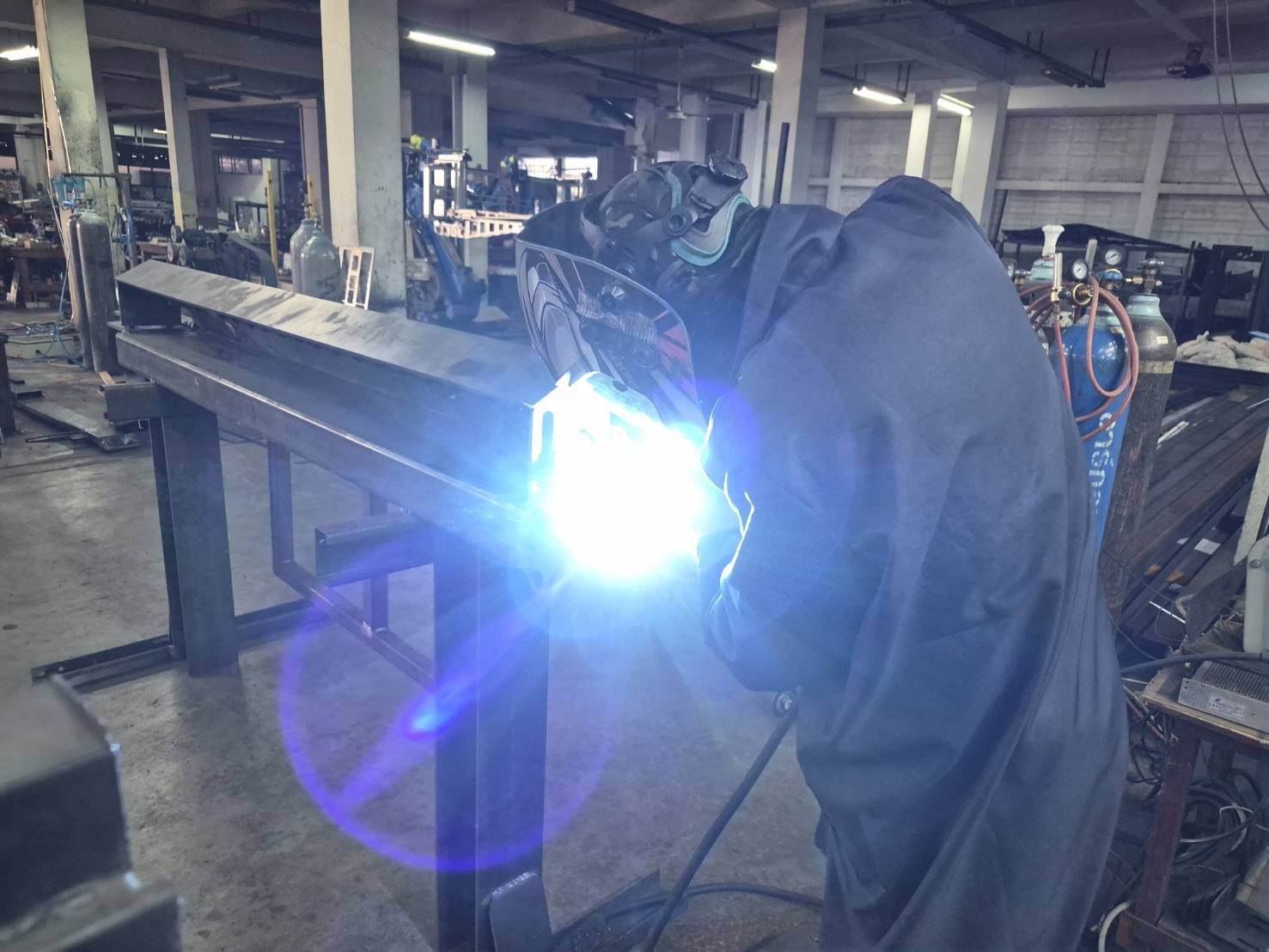 レーザー切断・板金部品製作 photo 5